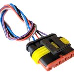 Кабелна букса AMP женска 5pin